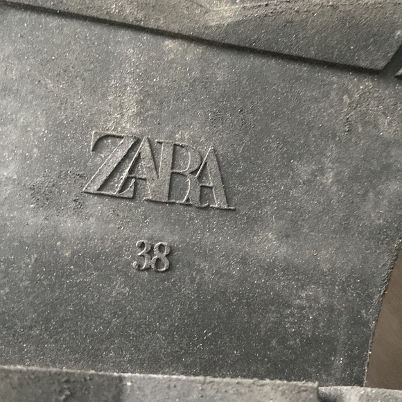 Black Zara chunky boots. - Picture 6 of 6